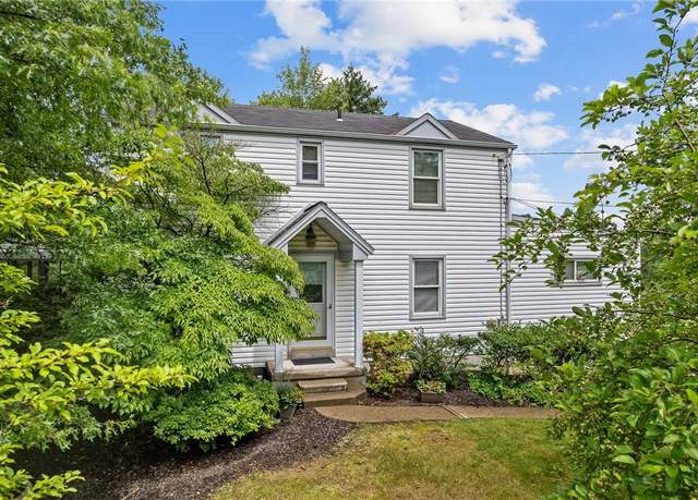 Property at 221 Springer, Moon/crescent Twp, PA 15108, 4 beds, 2 baths