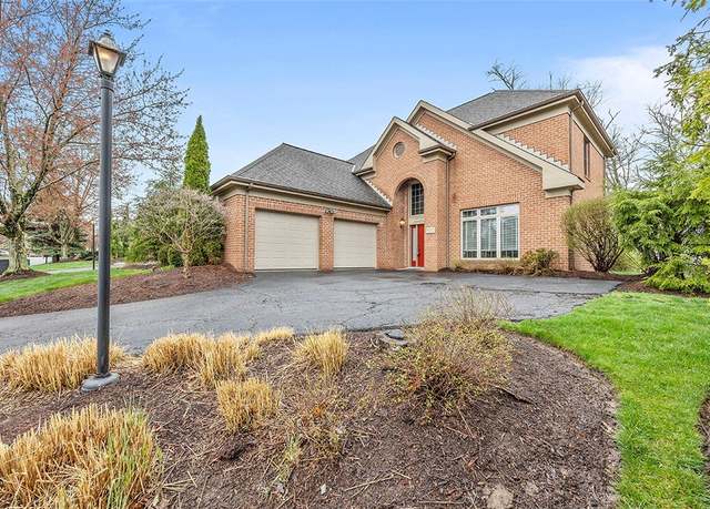 Property at 3070 Annandale Dr, Collier Twp, PA 15142, 3 beds, 2.5 baths