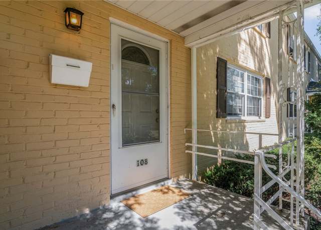 Property at 108 Raleigh Ct, Ross Twp, PA 15237, 3 beds, 1.5 baths
