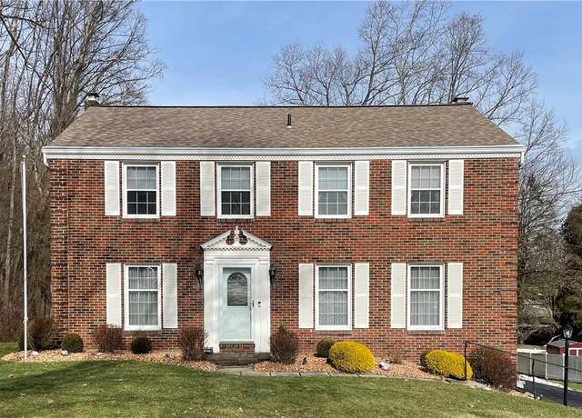 Property at 152 Ponderosa Dr, Chippewa Twp, PA 15010, 4 beds, 2.5 baths