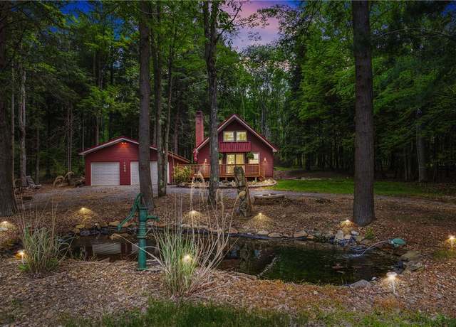 Property at 522 Peninsula Dr, Indian Lake Boro, PA 15926, 2 beds, 1 bath