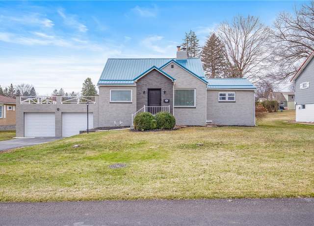 Property at 291 Irving St, Westmont Hilltop School District, PA 15905, 3 beds, 2.5 baths