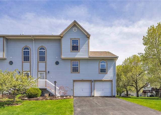 Property at 841 Sunset Cir, Cranberry Twp, PA 16066, 3 beds, 3.5 baths