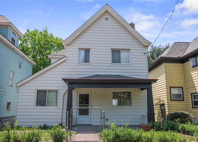 Property at 25 Scotia St, Ingram, PA 15205, 3 beds, 1.5 baths