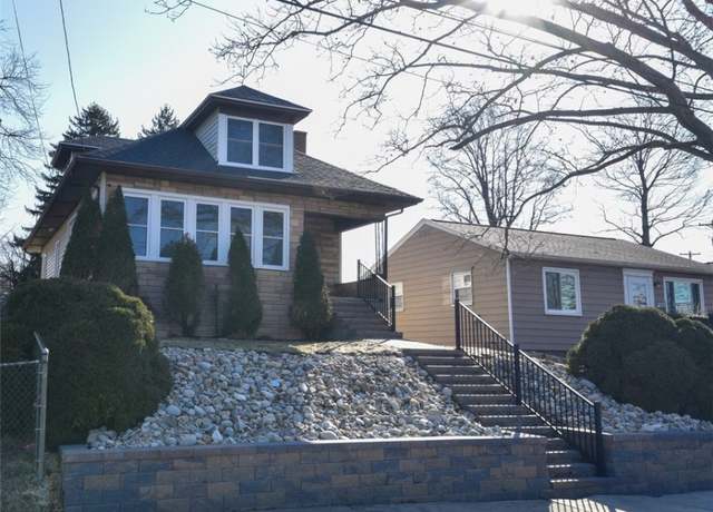 Property at 908 State St, Baden, PA 15005, 4 beds, 2 baths
