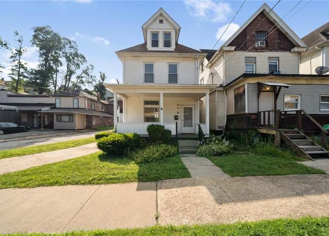 Property at 422 N 3rd St, Jeannette, PA 15644, 3 beds, 1.5 baths
