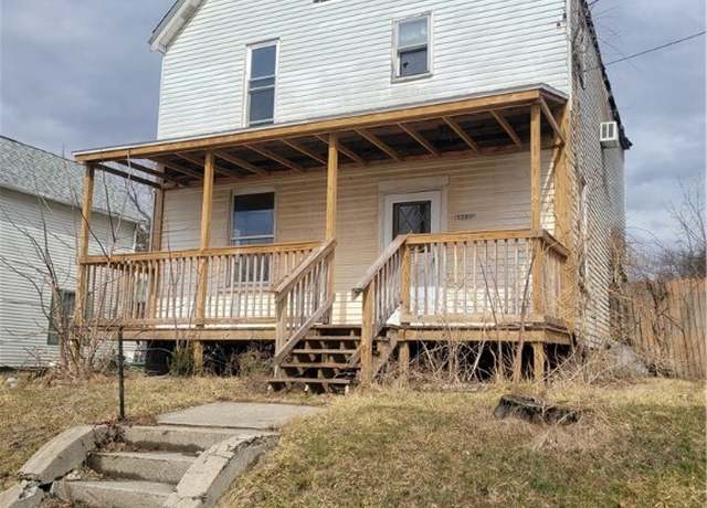 Property at 1226 Summerlea Ave, City Of Washington, PA 15301, 3 beds, 1.5 baths