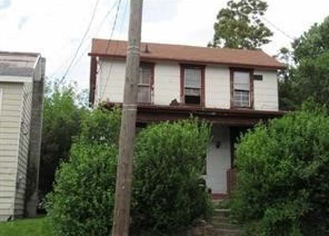 Property at 149 Coolspring St, Uniontown, PA 15401, 3 beds, 1 bath