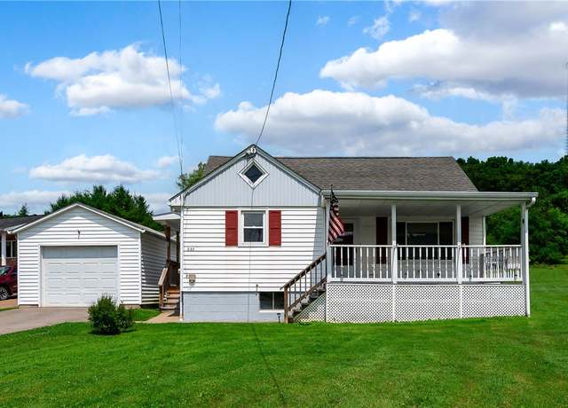 Property at 232 School St, Bruin Boro, PA 16022, 3 beds, 1 bath