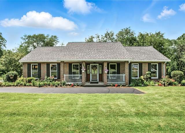 Property at 2801 Valley View Rd, South Pymatuning Twp, PA 16150, 3 beds, 2.5 baths