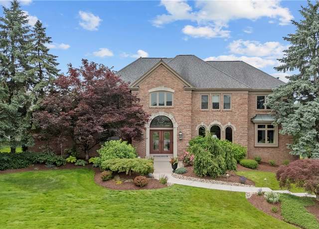Property at 1055 Saint Mellion Dr, Collier Twp, PA 15142, 4 beds, 4.5 baths