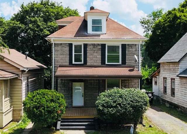Property at 158 N Irvine Ave, Sharon, PA 16146, 4 beds, 1 bath