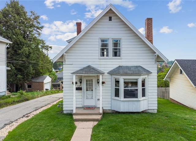 Property at 450 Second St, City Of Washington, PA 15301, 2 beds, 2.5 baths