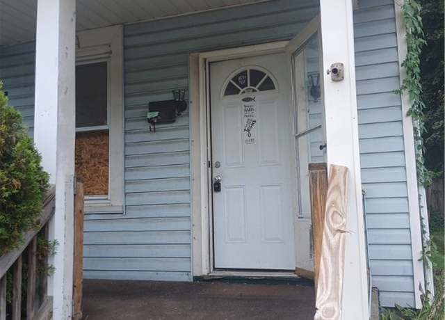 Property at 860 Grove Ave, New Brighton, PA 15066, 2 beds, 1 bath