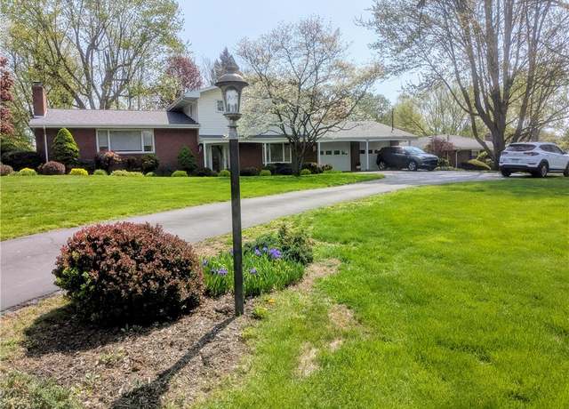 Property at 942 Shenango Rd, Chippewa Twp, PA 15010, 3 beds, 2.5 baths