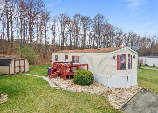 Property at 727 Slate Ave, Cranberry Twp, PA 16066, 2 beds, 2 baths