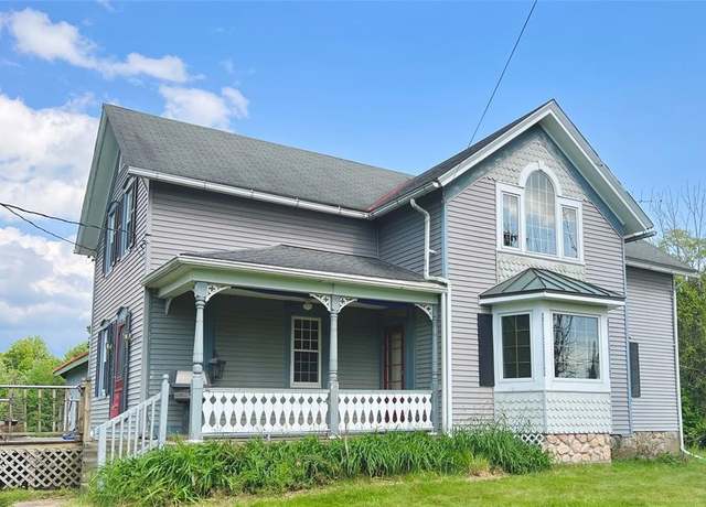 Property at 21380 S Center Rd, Spring, PA 16406, 4 beds, 2 baths