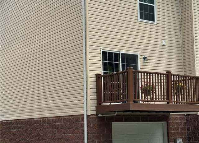 Property at 414 Silvis Way, City Of Greensburg, PA 15601, 2 beds, 1.5 baths