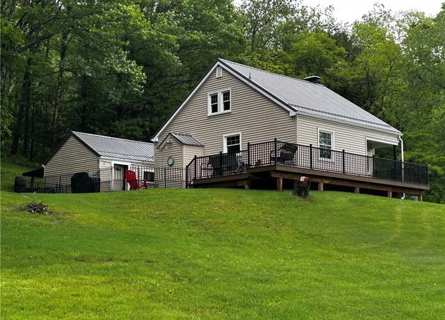 Property at 452 Clark Hollow Rd, Fairfield Twp, PA 15944, 3 beds, 2 baths