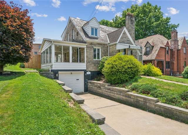 Property at 138 Betty Rae Dr, Pleasant Hills, PA 15236, 3 beds, 2.5 baths