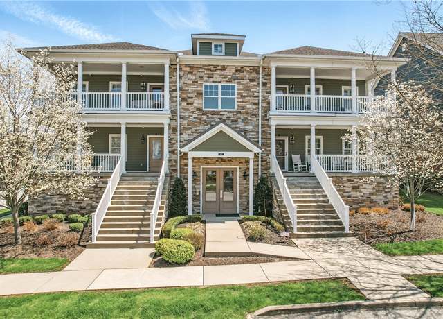 Property at 240 Third St Unit D, Oakmont, PA 15139, 3 beds, 2 baths