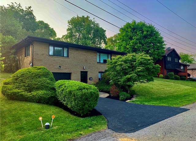 Property at 110 Surrey St, Monessen, PA 15062, 2 beds, 1.5 baths
