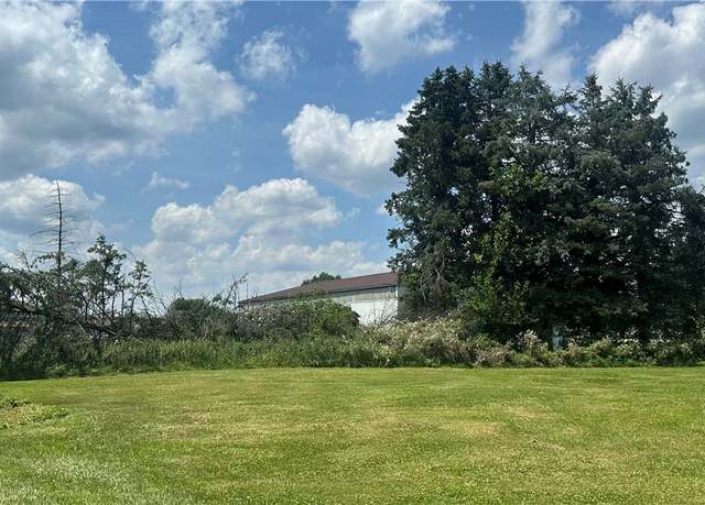 Property at 112 Shawnee Dr, Natrona Hts/harrison Twp., PA 15065