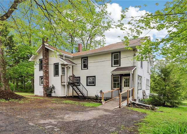 Property at 1770 Perry Hwy, Muddy Creek Twp, PA 16051, 5 beds, 2 baths
