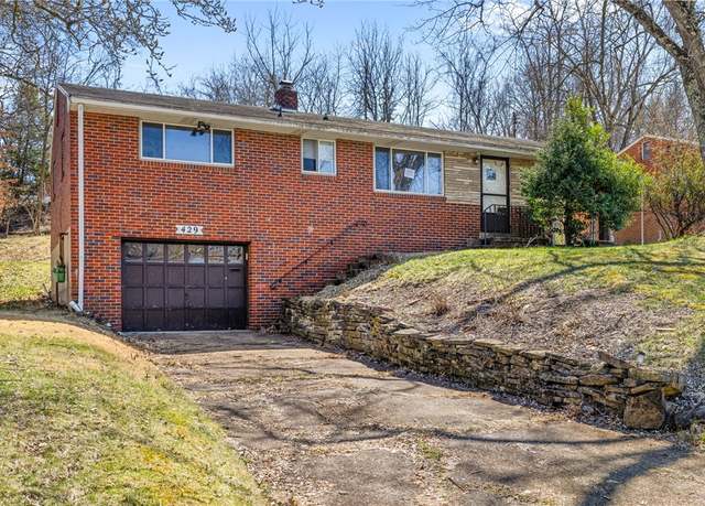 Property at 429 Woodrift Ln, Pleasant Hills, PA 15236, 3 beds, 1 bath