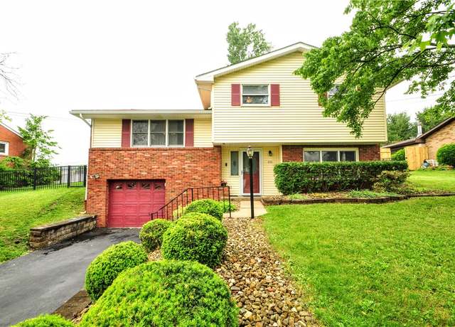 Property at 151 Greenlea Dr, Moon/crescent Twp, PA 15108, 3 beds, 2 baths
