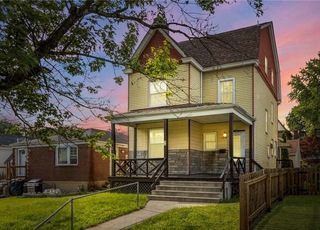 Property at 36 Greenwood Ave, Ingram, PA 15205, 3 beds, 2 baths