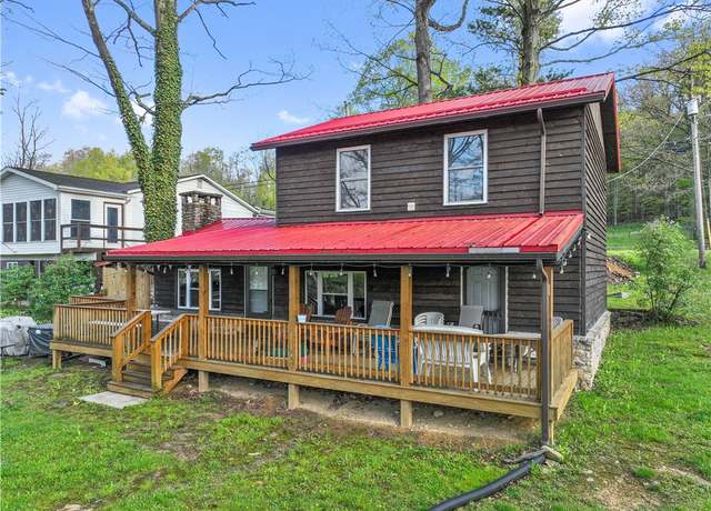 Property at 1036 Causeway Dr, Lake Stonycreek, PA 15541, 4 beds, 1 bath