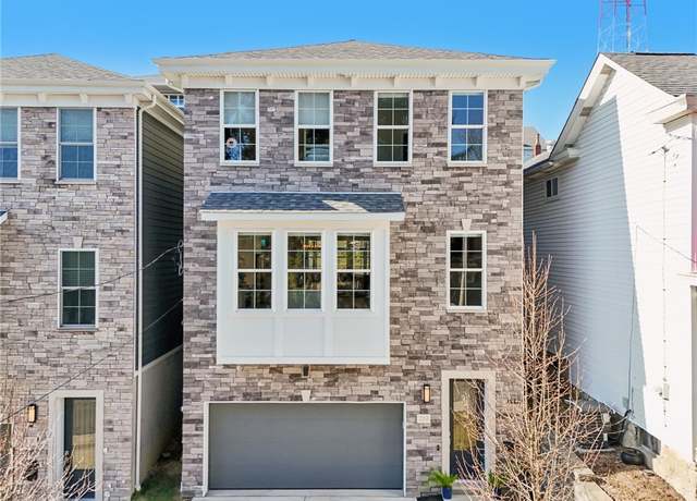 Property at 214 Seward St, Mt Washington, PA 15211, 3 beds, 3 baths