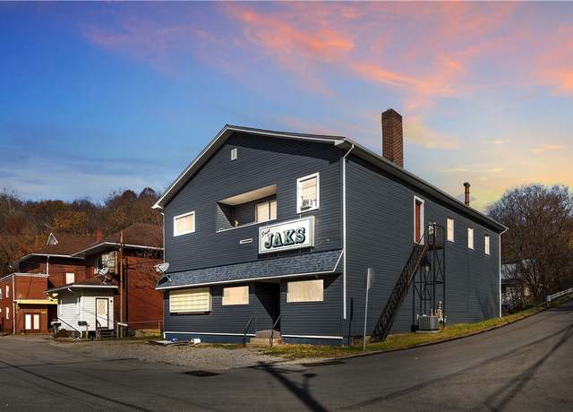 Property at 199 Broadway Ave, Lower Burrell, PA 15068, 6 beds, 4 baths