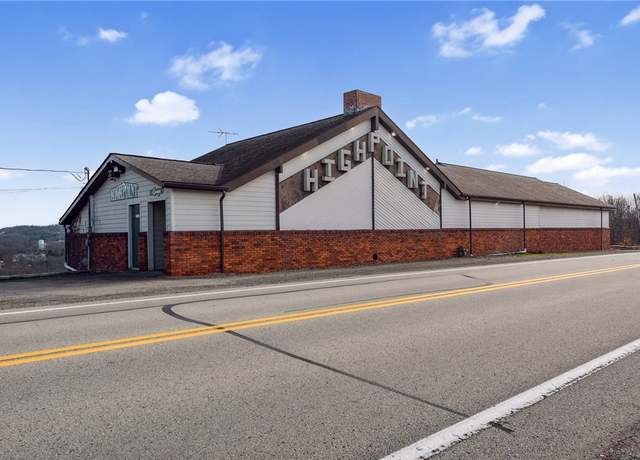 Property at 882 Highpoint Dr, California, PA 15423, 4 beds, 2 baths