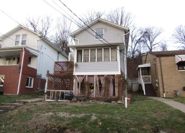 Property at 215 Patterson Ave, Bridgeville, PA 15017, 2 beds, 1.5 baths