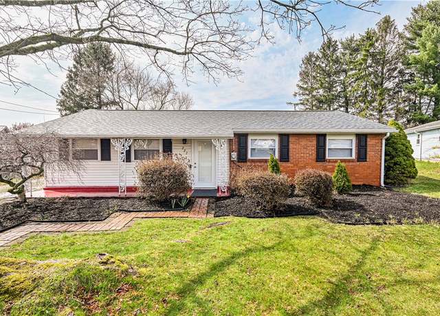 Property at 227 Ridgefield Dr, Hempfield Twp - Wml, PA 15601, 3 beds, 2 baths