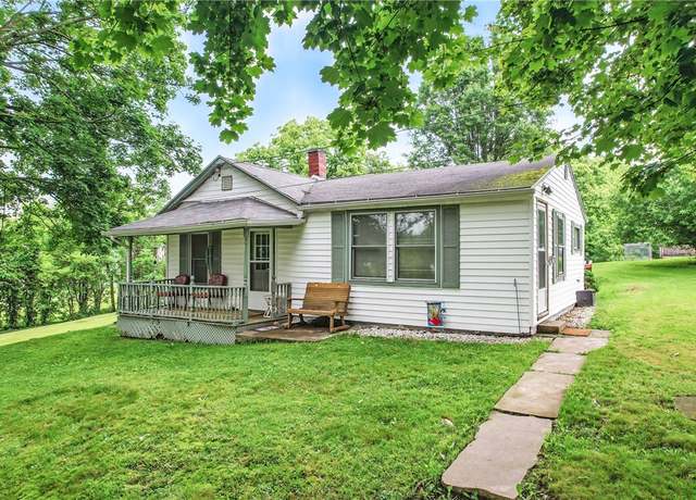 Property at 283 S 5th St, Sharpsville, PA 16150, 2 beds, 1 bath