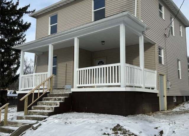 Property at 1311 Main St, Burgettstown Boro, PA 15021, 4 beds, 2 baths