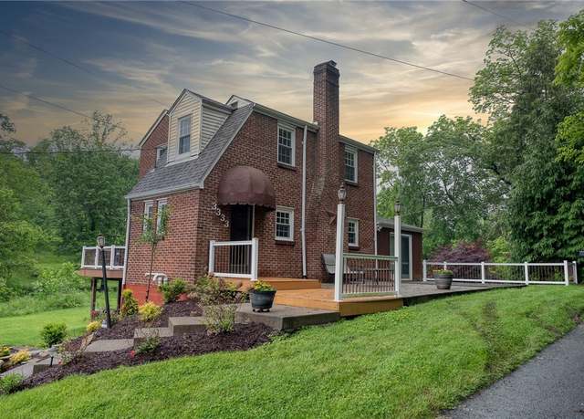 Property at 3333 Walther Ln, Upper St. Clair, PA 15241, 3 beds, 2.5 baths