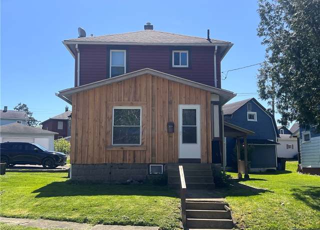 Property at 1517 Penn Ave, Sharpsville, PA 16150, 3 beds, 2.5 baths