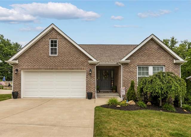 Property at 118 Greenwood Dr, North Strabane, PA 15317, 3 beds, 2.5 baths
