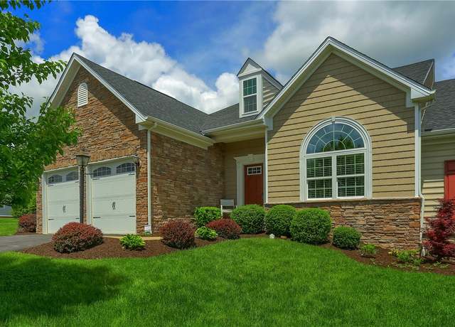 Property at 4061 Overview Dr, Cecil, PA 15317, 3 beds, 3.5 baths