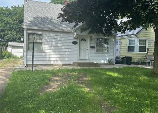 Property at 2225 East Lawn Pkwy, Erie City, PA 16510, 4 beds, 2 baths