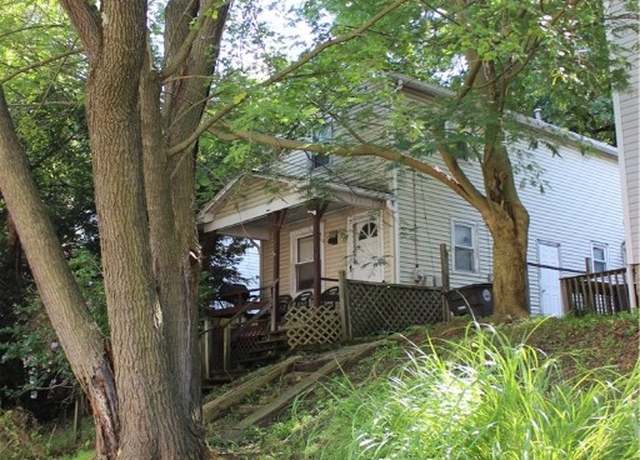 Property at 1160 Oakmont Ave, Oakmont, PA 15139, 3 beds, 1.5 baths