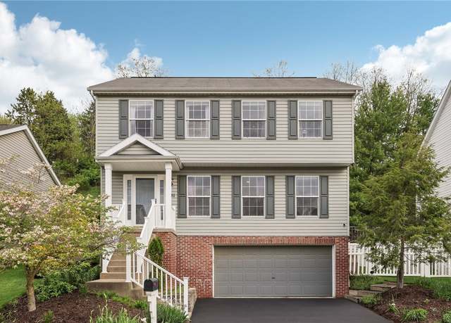 Property at 151 Oak Brook Cir, Banksville/westwood, PA 15220, 3 beds, 2.5 baths
