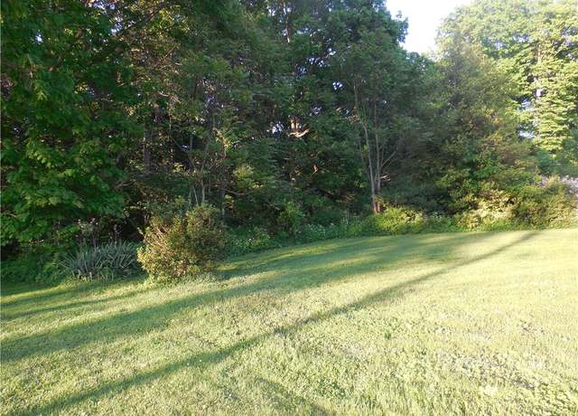 Property at 0 Crest Dr, Brighton Twp, PA 15009
