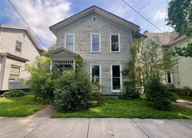 Property at 1316 Otter St, City Of Franklin, PA 16323, 3 beds, 1 bath
