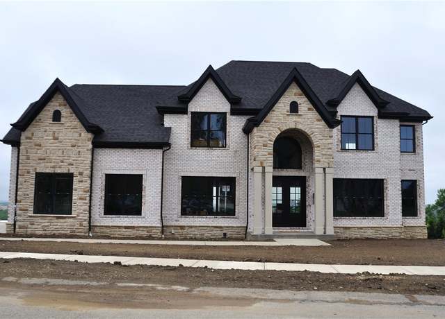 Property at 214 Falcon Ln, Cranberry Twp, PA 16066, 4 beds, 4.5 baths