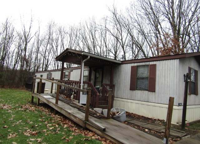 Property at 18 Pine Ct, South Beaver Twp, PA 15010, 2 beds, 1 bath